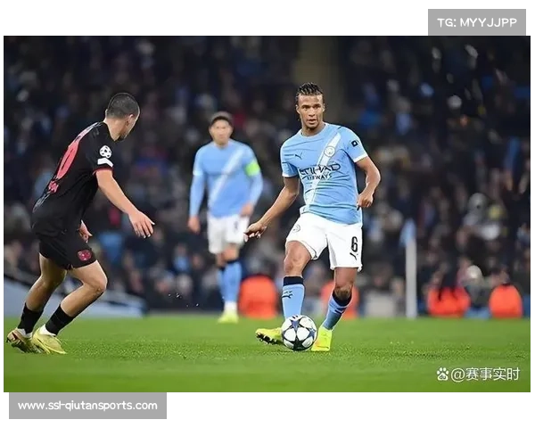 格里马尔多任意球破门瞬间,药厂球迷沸腾 格里马尔多任意球破门瞬间,药厂球迷沸腾